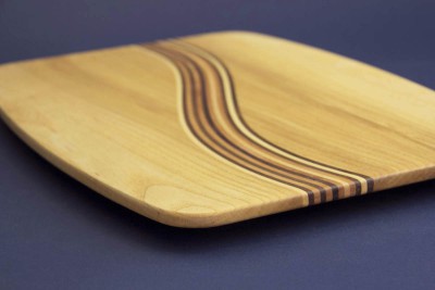 Planche de service en lamelles courbées