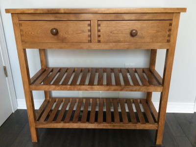 Petite table d'entrée