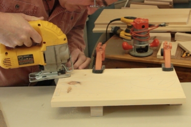 Découpages des pièces avec des outils manuels