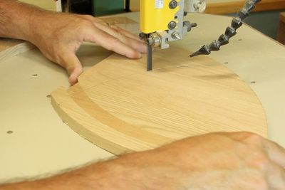 Découpage à la scie à ruban