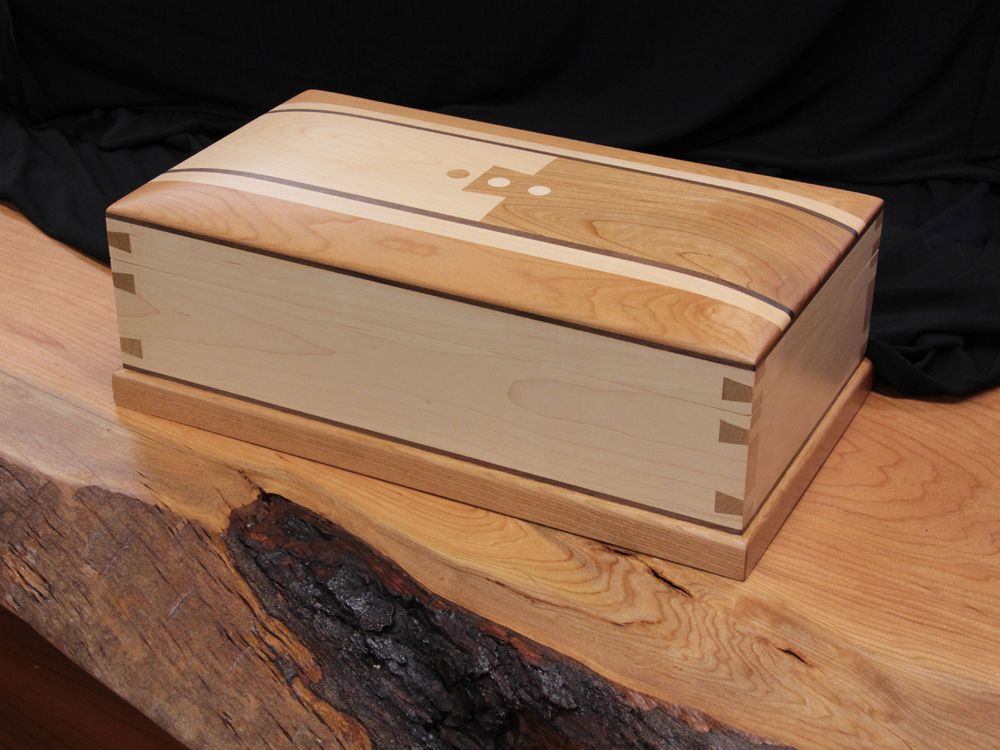 Coffret de mariage à queues d'aronde
