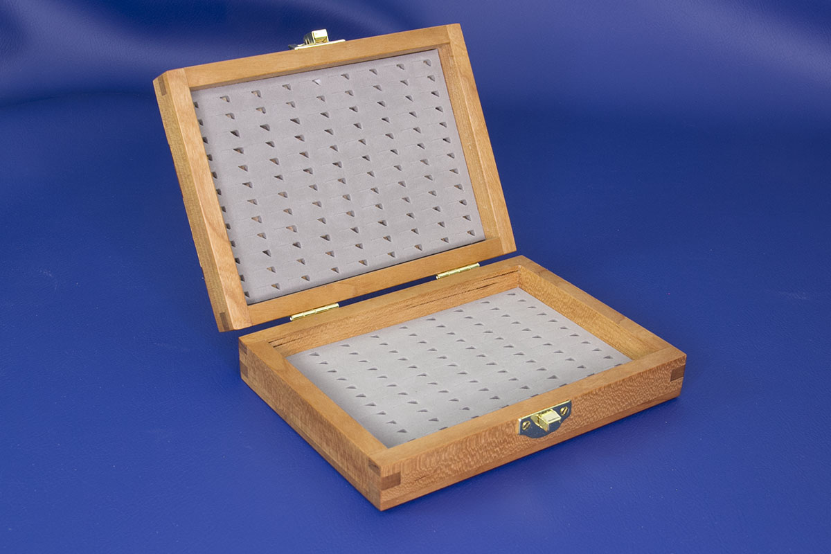 Petit coffret à mouches - ouvert
