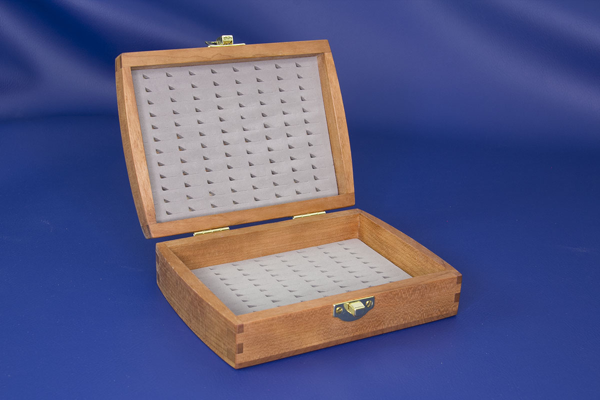 Petit coffret à mouches - ouvert