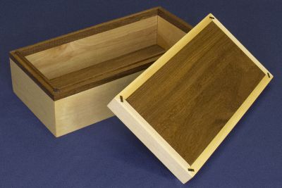 Détail coffret à clés transversales