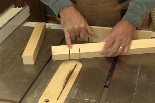 Assemblages rustiques à mi-bois