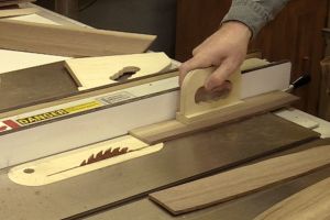 Truc pour déligner des languettes de bois