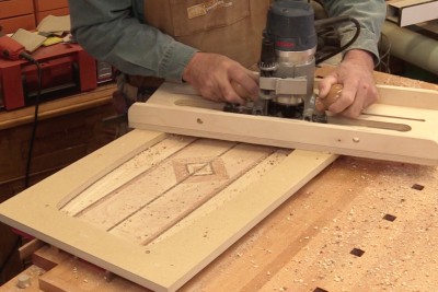 Façonnage d'une gouttière à la toupie